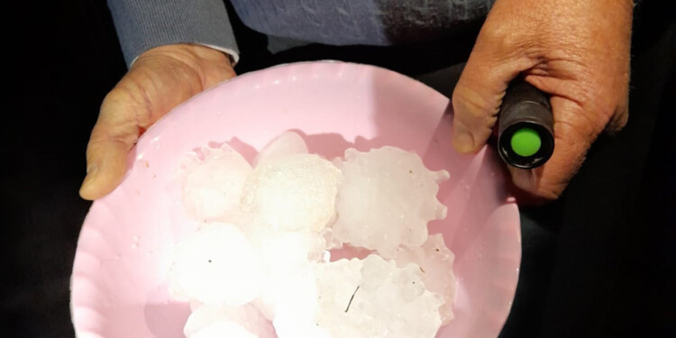 Temporal de lluvia y granizo causó destrozos en varios municipios