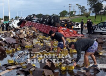 La distribuidora de aceite cuyo camión volcó en el Acceso Sur perdió 7 millones de pesos