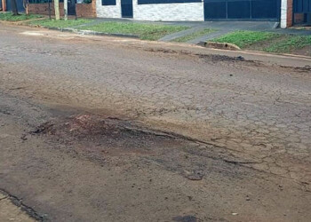 Vecinos cuestionan daños del transporte público en su barrio