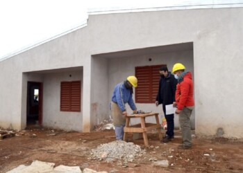 Herrera Ahuad destrabó $8.300 millones para soluciones habitacionales en 16 localidades