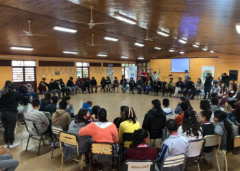 Continúan los ciclos de charlas en las escuelas secundarias