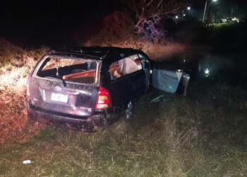 Dos muertos al despistar un coche fúnebre en Apóstoles