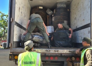 “Flojo de papeles”: incautan cargamento de neumáticos valuado en $20 millones