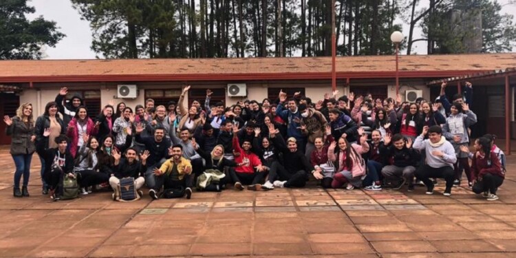 Hablando con los jóvenes “de lo que nos interesa”