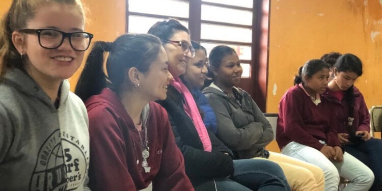 Hablando con los jóvenes “de lo que nos interesa”