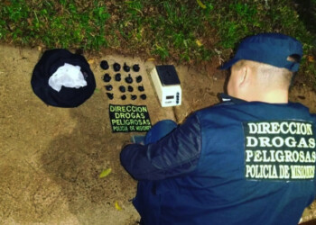 “Motonarcos” descartaron marihuana y se dieron a la fuga en Garupá