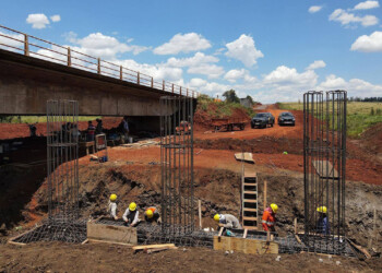 Obreros de la empresa Enríquez reclaman puntualidad en los pagos