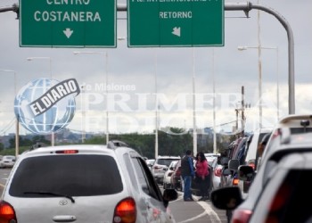 Malestar en Encarnación por las extensas filas en la frontera