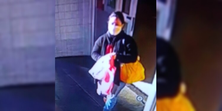 DETALLE. Lo que pagó lo hizo con su tarjeta y de inmediato supieron donde vivía.