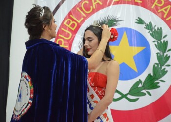 Laura Lasa es la nueva Reina de la Colectividad Paraguaya