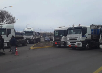Escasez de gasoil: transportistas cortaron rutas en distintas provincias