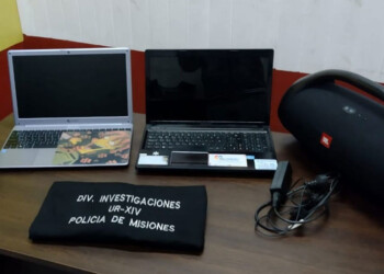 Robó varios objetos electrónicos y los ocultó entre las malezas