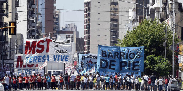 En argentina, más de 22 millones de personas perciben alguno.