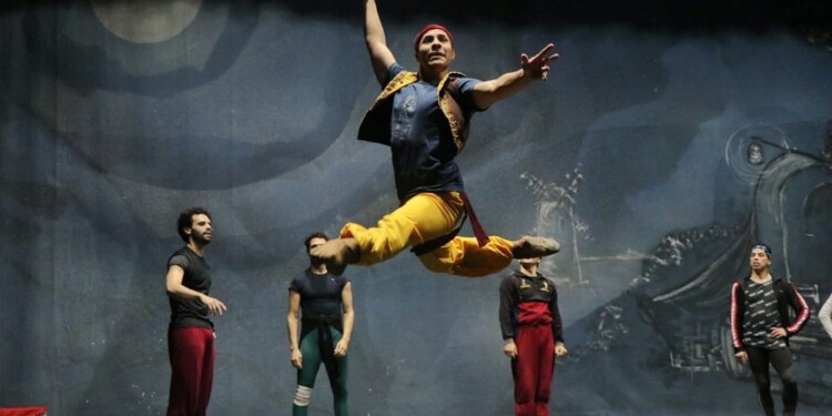 Tres funciones para ver “Don Quijote” en Posadas el fin de semana extra largo