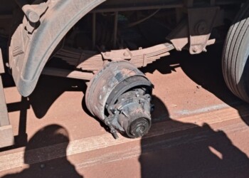 Camión al que se le salió la rueda tenía sobrecarga de 18 toneladas