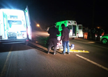 Choque entre una moto y un camión terminó con dos lesionados en Garuhapé