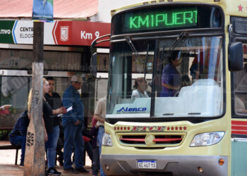 Eldorado: usuarios del transporte público se quejan por el deficiente servicio