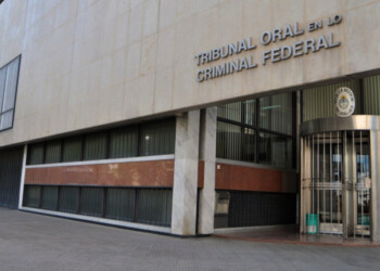 Condenan a 6 misioneros que integraban organización de narco encomiendas