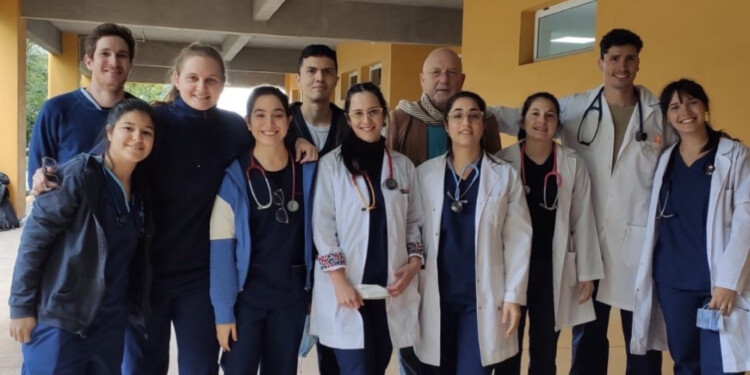 Se recibieron 10 nuevos médicos de la UCAMI