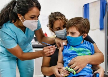 Buscan vacunar al 95% de los niños contra sarampión, rubéola, paperas y polio