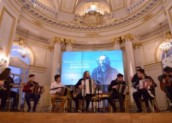 Declararon al “Chango” Spasiuk Personalidad Destacada de la Cultura porteña
