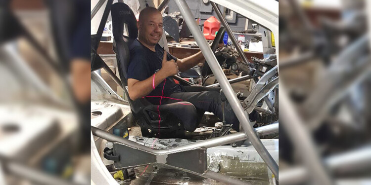 TECNOLOGÍA. Cabral, a puro láser, dentro del Ford Fiesta que preparó en Florida.