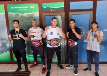 Kickboxing: regreso de Paraná con cinturones