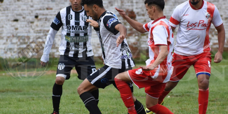 EL DECA ESTÁ. Atlético Posadas debutará hoy, desde las 15.30, ante Galeano.