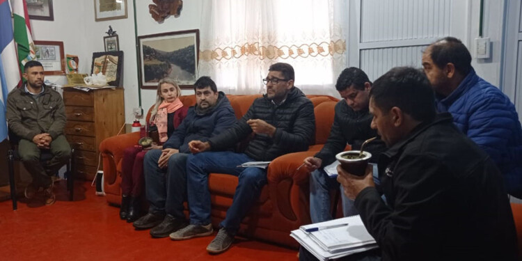 TODO LISTO. En la reunión se ajustaron detalles para el relevamiento (Gentileza F. Lutz)