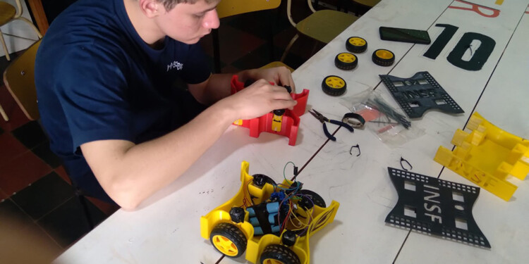 ROBÓTICA. Atencio la reivindicó como vanguardia del conocimiento.