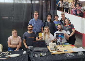 Hilos hechos de botellas recicladas: el primer puesto en la Copa de Robótica