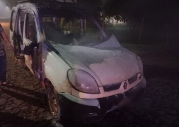 Incendio de un auto en Eldorado causó daños materiales