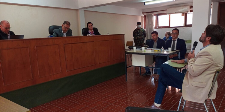 DECLARACIÓN. El acusado ante el Tribunal, ayer en carácter de indagatoria, negó el asalto y abuso a la menor. (Archivo)