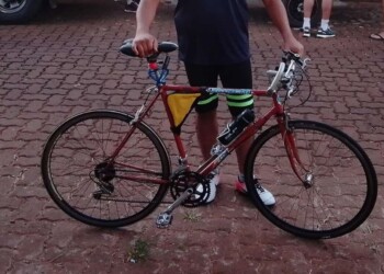 Lo buscaban por robarle la bicicleta a un policía pero acarreaba casos más graves