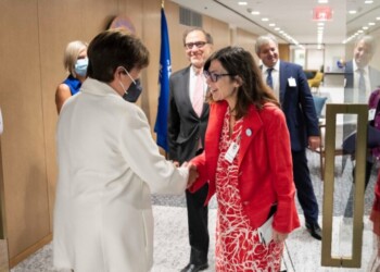 El FMI mantiene la proyección de crecimiento del país, pero alertó por la inflación