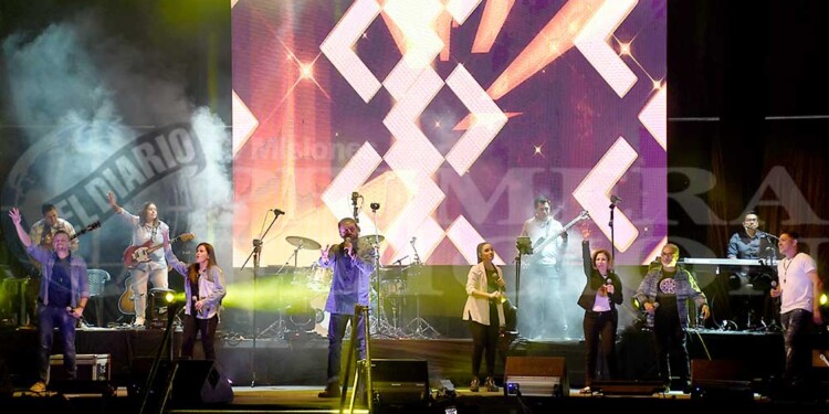 “Cielo Abierto”: Cantos y alabanzas colmaron el anfiteatro Manuel Antonio Ramírez