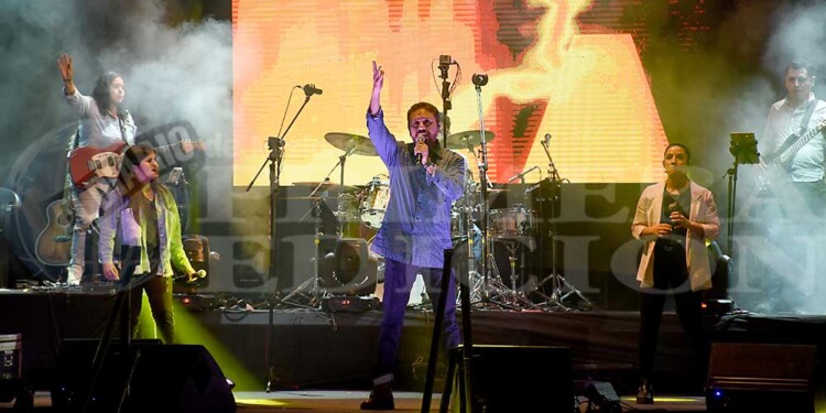 “Cielo Abierto”: Cantos y alabanzas colmaron el anfiteatro Manuel Antonio Ramírez