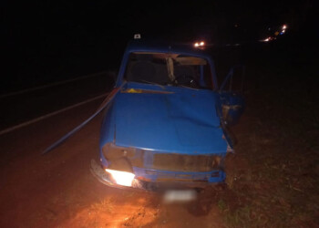 El semirremolque de un camión impactó contra un auto sobre la ruta 12