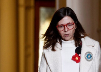 La compleja misión de Batakis ante el FMI