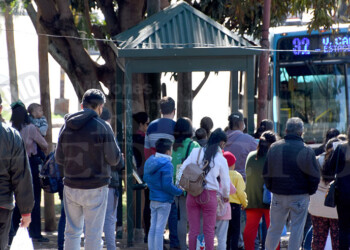 El Grupo Z recortó frecuencias, la SUBI no aparece y las quejas se repiten