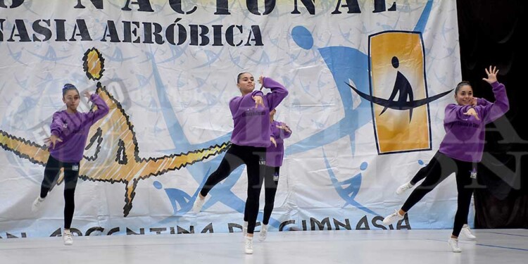 Galería: la gimnasia aeróbica, de fiesta en Posadas