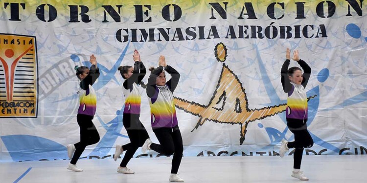 Galería: la gimnasia aeróbica, de fiesta en Posadas