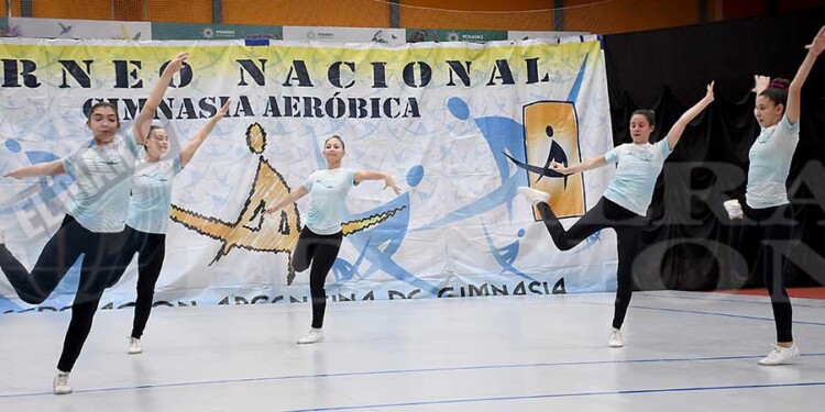 Galería: la gimnasia aeróbica, de fiesta en Posadas