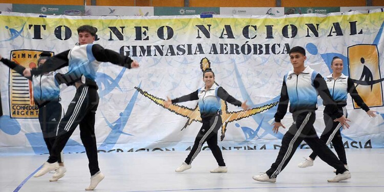 Galería: la gimnasia aeróbica, de fiesta en Posadas