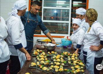 Mandioca, la vedette de todos los platos de un taller de cocina