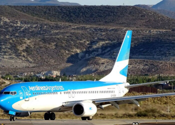 Por una amenaza de bomba en un avión, derivaron el vuelo a Comodoro Rivadavia