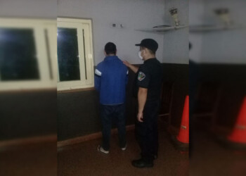 Fue detenido tras intimidar a su expareja en el barrio A-4
