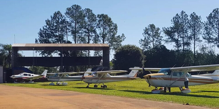 IMPECABLE. La pista del Aeroclub Apóstoles ya tiene varias confirmaciones de vuelos privados de gente ligada al TC.