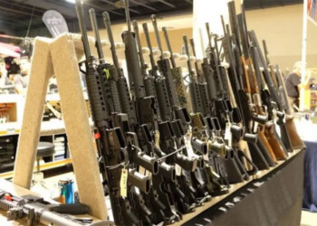 Nueva York prohibió el uso de armas en espacios públicos