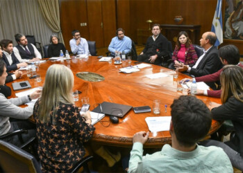 Batakis designó a su equipo y mantuvo la primera reunión de gabinete económico